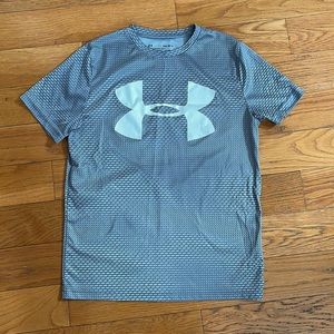 EUC Boys Under Armour T-Shirt Gray Patterned Heat Gear Loose Fit Shirt Youth L